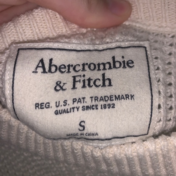 knit abercrombie sweater - Picture 2 of 3